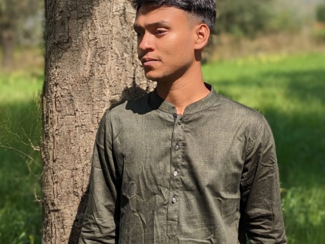 Zahidul Haque Mahid picture – Bangladeshi writer, freelancer, and author of “Freelancing vs. Traditional Jobs”.